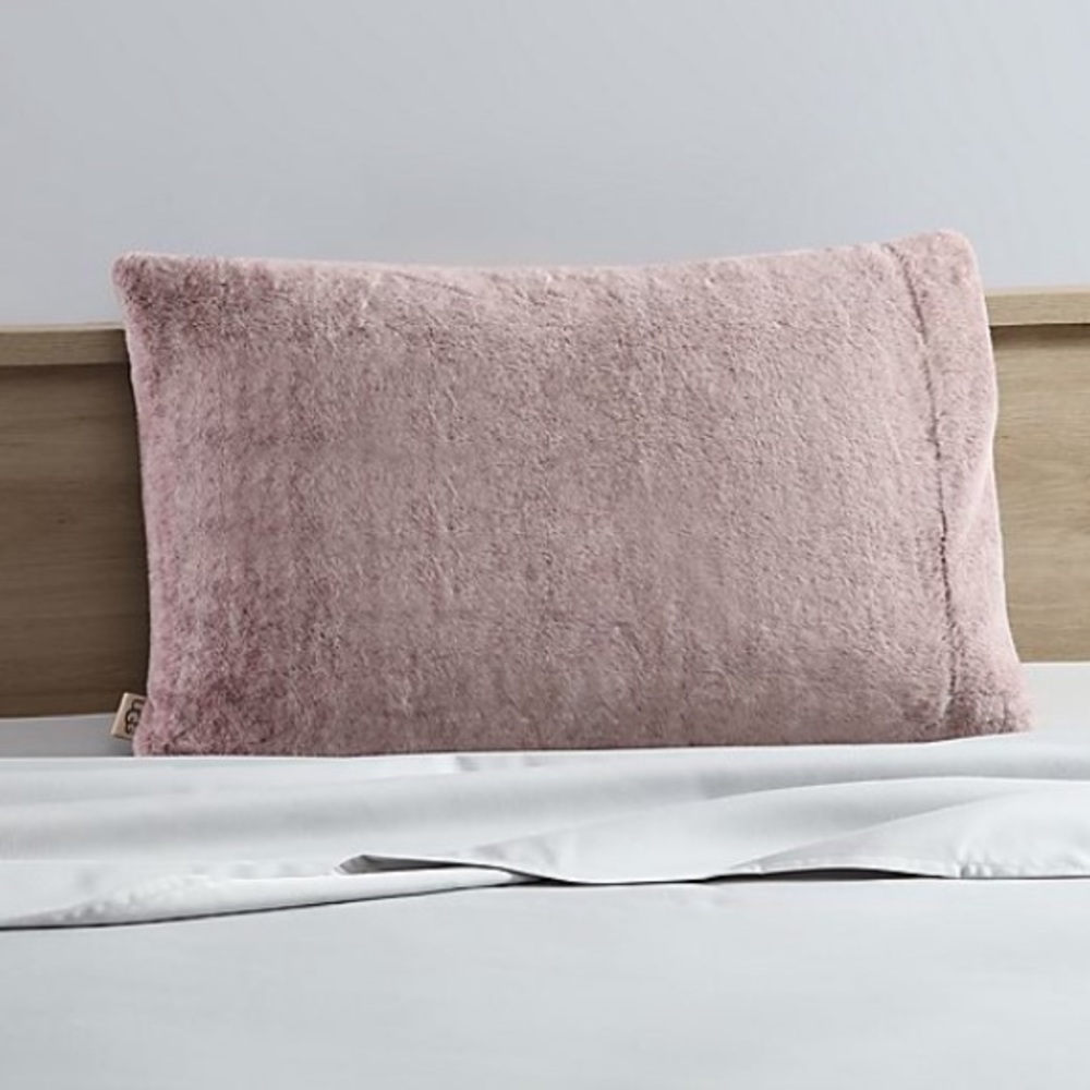 UGG Polar Faux Fur Standard Pillowcase in Cabernet